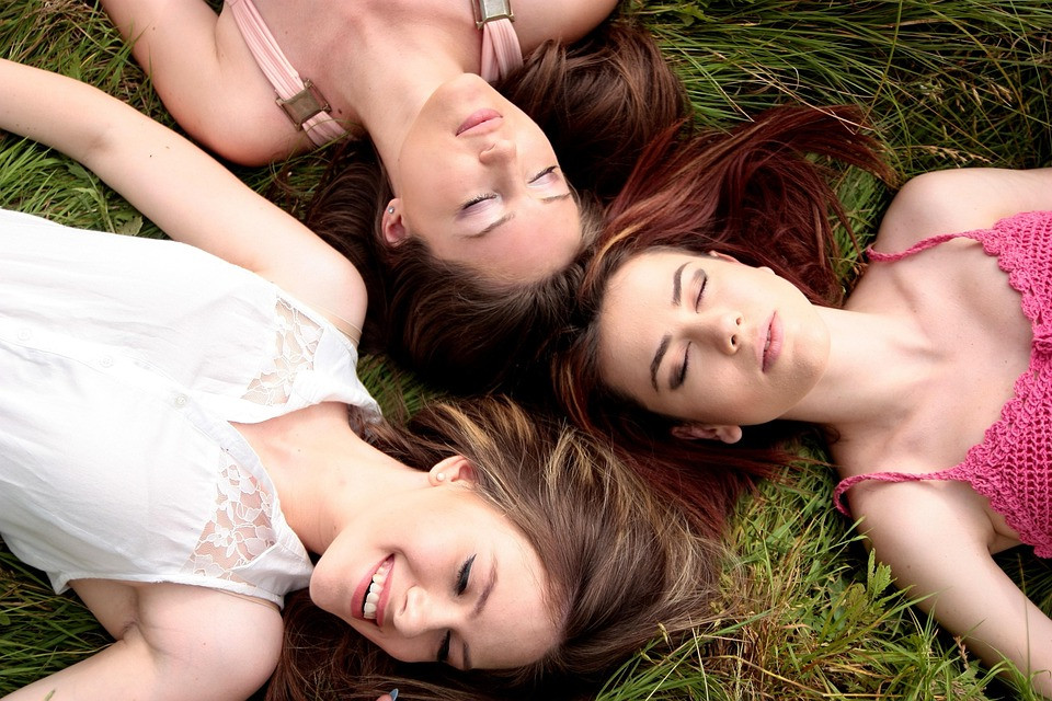 המדריך השלם לשירותי הליווי הטובים ביותר בניו יורק לשנת 2026